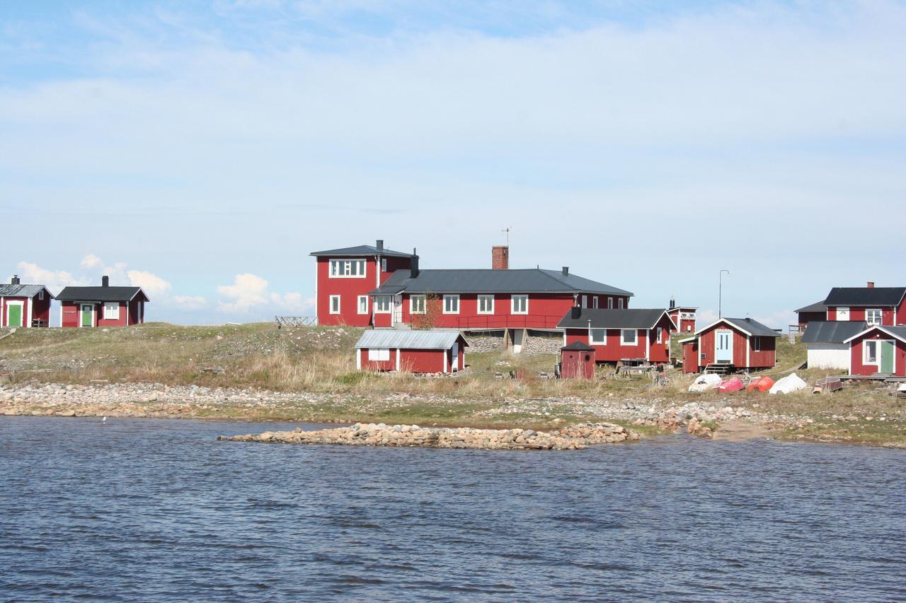 Maloren Lodge Kalix Exterior photo